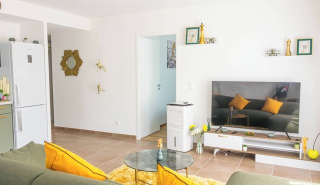 Cozy, Spacious condo with balcony and beautiful serene mountain views.