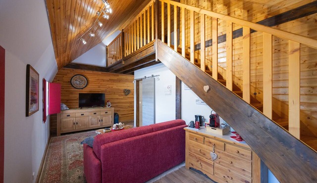 Cupidon Guest Room with Mountain View, Wi-Fi, and Air Conditioning