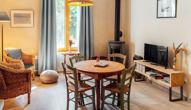 Eco-friendly cottage in Frontignan wine estate