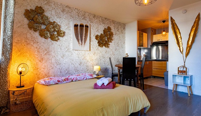Escape 2*/Free Parking; Close to Resto