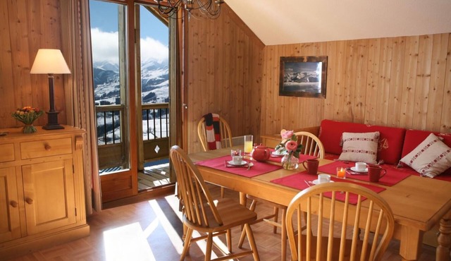 Fitness, swimming pool, sauna, parking, tv, ski locker, 30m², La Toussuire