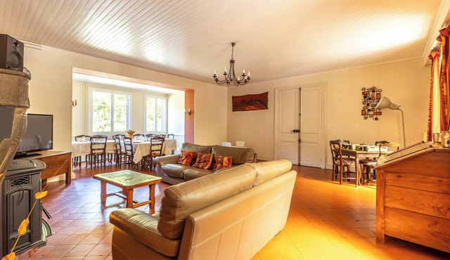 Gîte 12 pers | 300m² | Puy de Dôme 5 min | Family & Group