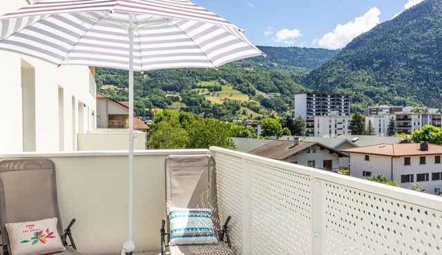 Gemütliches Condo mit wunderschönem, ruhigem Bergblick by Interhome