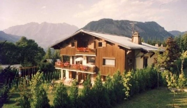 Gite de France classified * in chalet Savoyard, with view, AT THE FOOT OF THE TRACKS