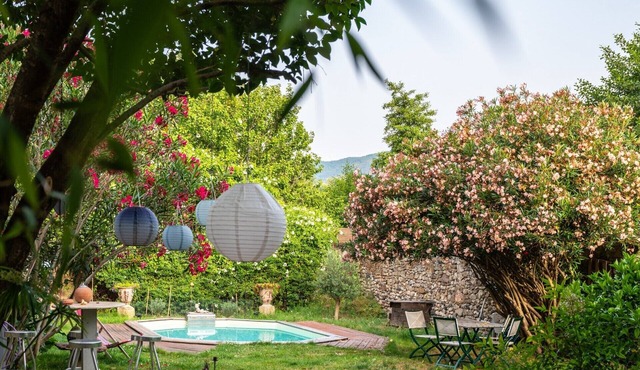 Gîtes de la Soulondre: Vacation Home with Mountain View, Shared Pool, and Wi-Fi