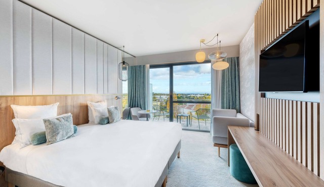 Golden Tulip Lyon Ouest Techlid - Hotel and Spa