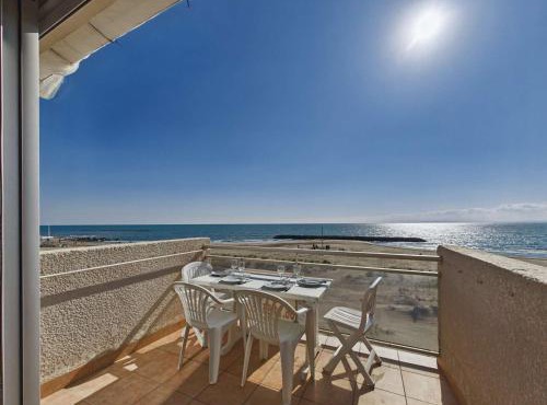 Grau d'Agde : Studio cabine avec terrasse, parking privé, vue mer - FR-1-423-270 in Le Grau-dʼAgde