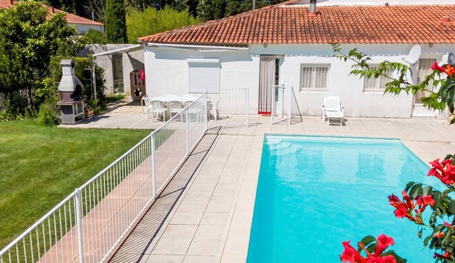 Homerez - Villa in Meynes