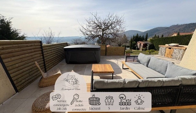 House air conditioning Jacuzzi & private garden