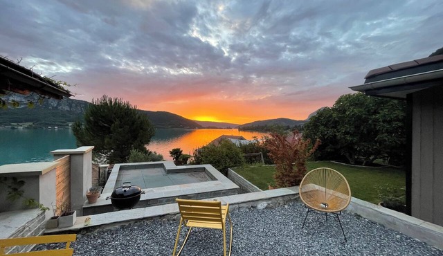House on the shores of Lake Annecy