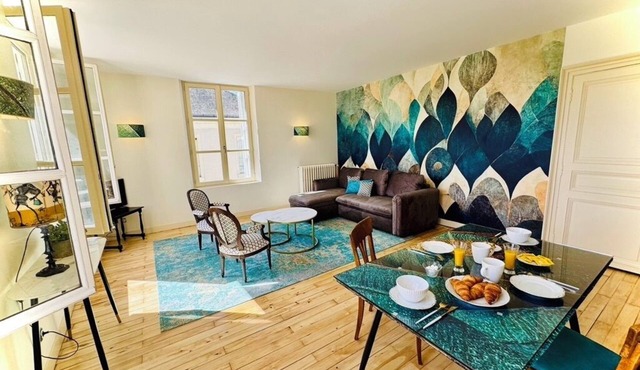 La Chocolaterie, Dream stay, Majestic view of the Chapelle Saint-Hubert