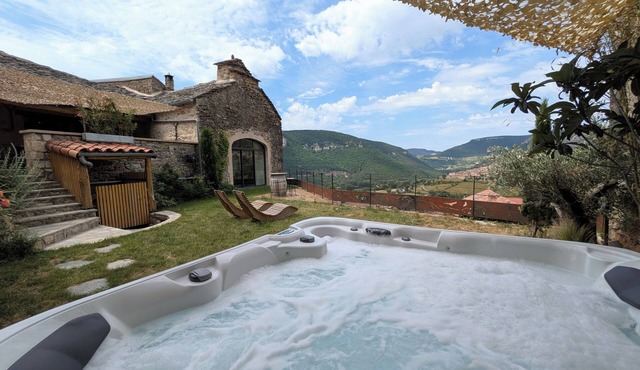 La Louverie | Private Jacuzzi | View of the Gorges du Tarn
