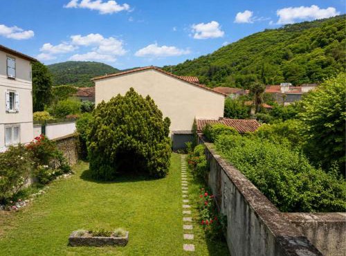 La Mazemat, Spacieux, jardin et vue montagne