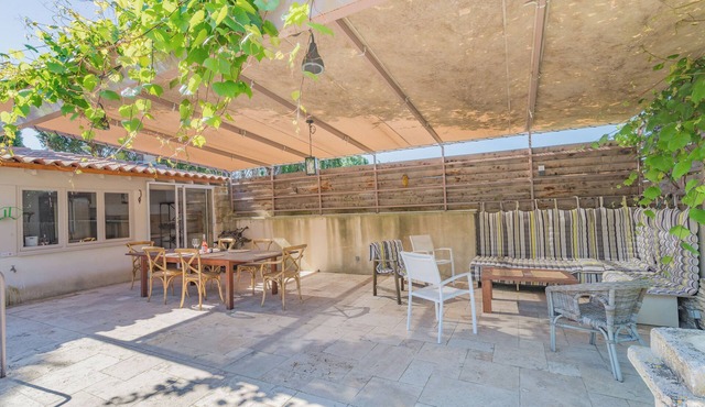 Large Gîte in the heart of the Vineyards – 200m² – Swimming pool, Jacuzzi & Wine tasting