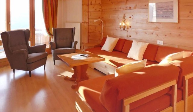 Le Bristol B52 by Interhome in Villars