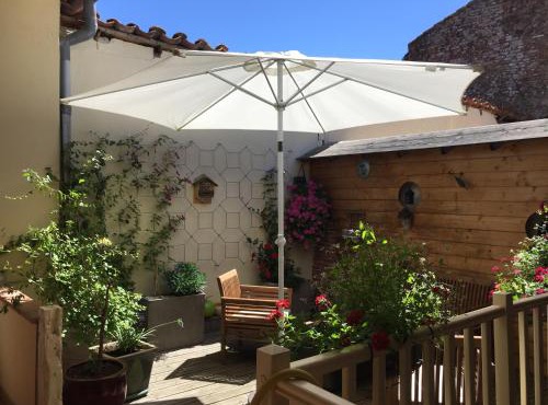 le patio de l'oustal