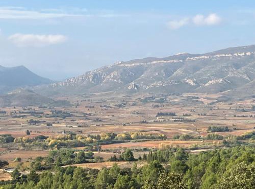 Les Maisons de Gaia chambres privées climatisées avec salle de bains privatives in Tuchan