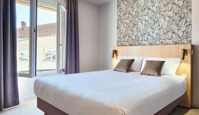 Logis Hôtel Larivaut, Puy-Guillaume
