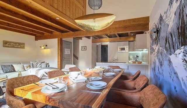 Luxury apartment near slopes with balcony, sauna, hammam, WIFI