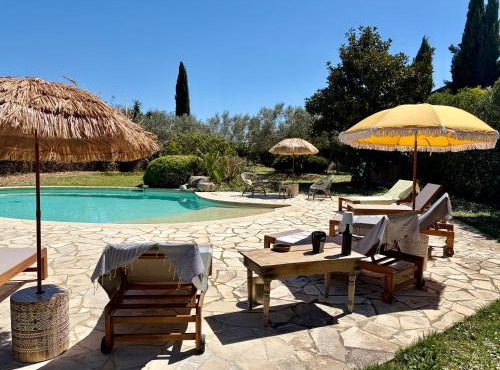Mas de l'Esperluette entre Nîmes et Cévennes, piscine, jacuzzi
