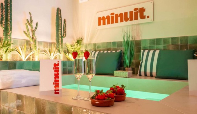 minuit - Love Room avec jacuzzi privatif et hammam Marseille Aix