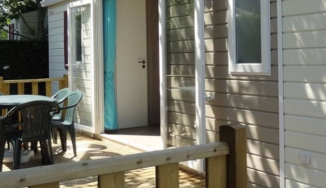 Mobile Home with Terrace - 3 Bedrooms in Messanges in Messanges