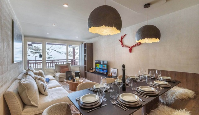 Modern apartment in Val Thorens, ski-in/ski-out