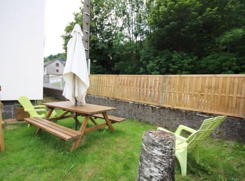 Mont-Dore : Charmant T2 en Rez-de-Jardin, Animaux Acceptés - FR-1-608-59