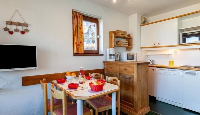 Nécou 505 by Interhome