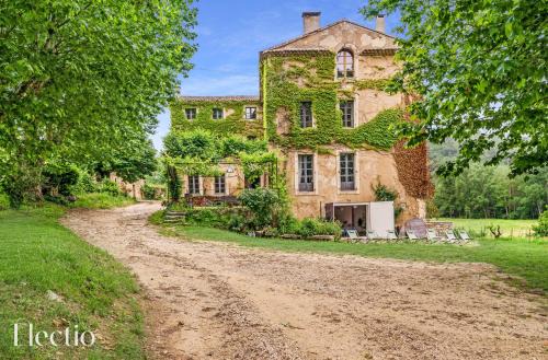 Parenthèse en Luberon in Rustrel
