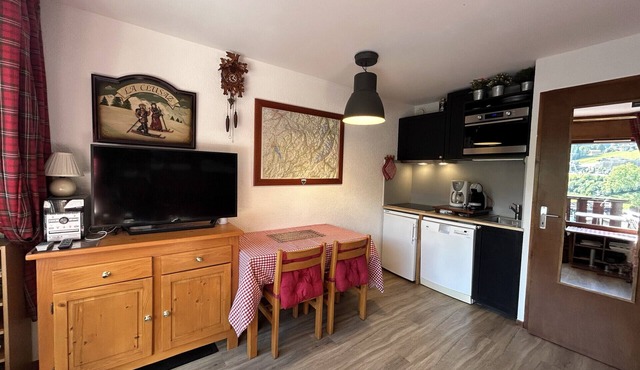 RESIDENCE 2-235 - Village-center studio, close to the slopes - Wi-Fi - Garage