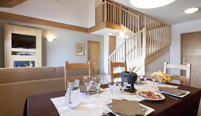Resort center, swimming pool, terrace, balcony, tv, ski locker, 41-48m², Sainte Foy Tarentaise