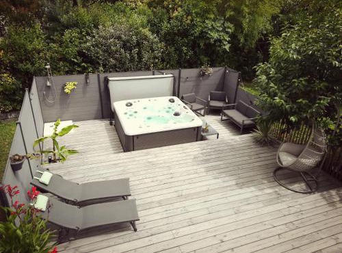 Studio cosy - jacuzzi et petit-déjeuner inclus