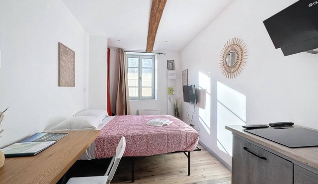 Studio Royat neuf N°2