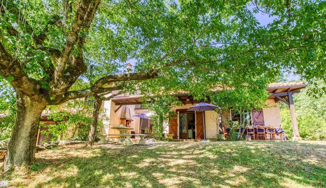 Stunning home in Montricoux