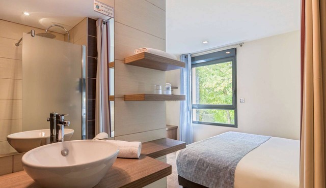 Sure Hotel by Best Western Reims Nord in Saint-Brice-Courcelles