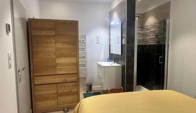 Vénus Apartment - 100 m² with outdoor SPA in the heart of Lunel