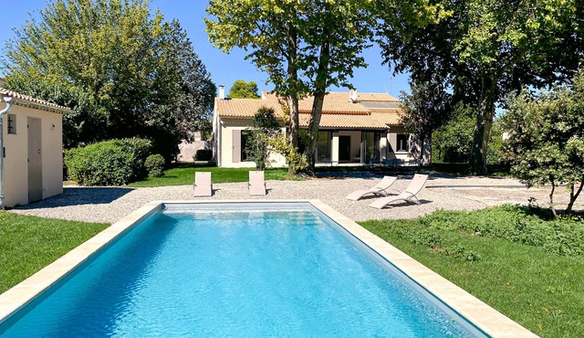 Villa Avec Piscine et Grand Jardin Proche Centre Ville