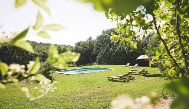 Villa du Puits – Garden & Pool – Château Barbebelle Estate