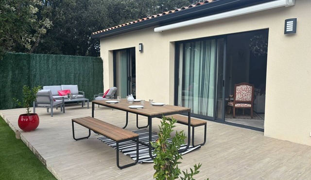 Villa Ndpa - Holiday Home with Garden