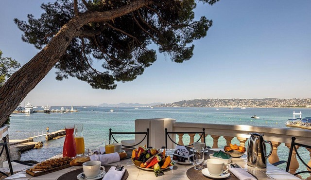Villa Sud, luxury villa with sea views on Cap d’Antibes.