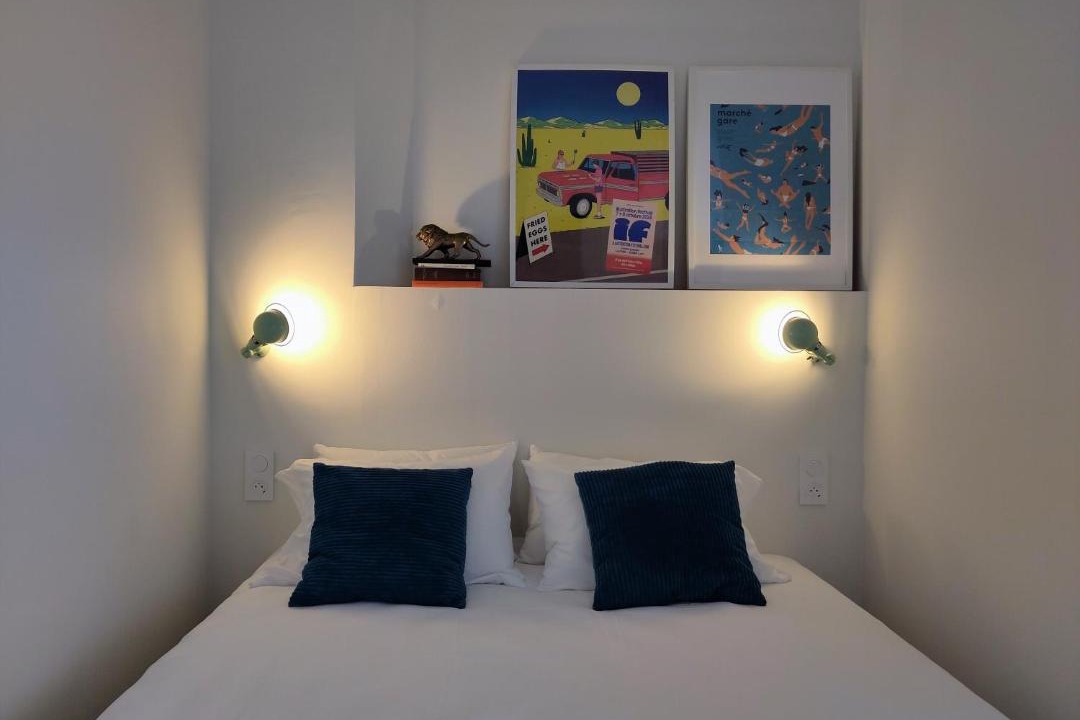 Voltaire - Saint Amour Hostel | SLO Hostel Lyon Saxe