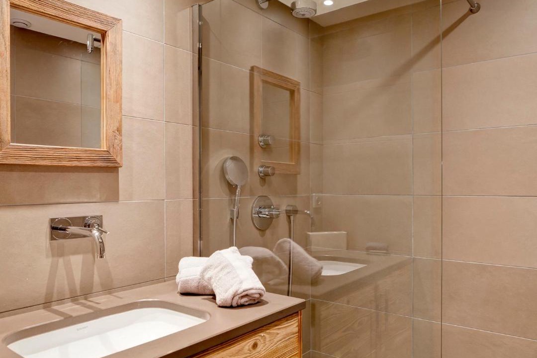 Le Praz Ski Chalet | Chalet rénové au cœur du village, proche des pistes, 9 pers, WiFi inclus - FR-1-514-20