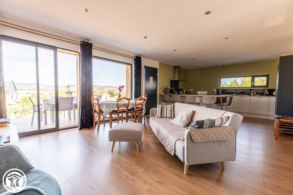 Photo of Livingroom in Gignat