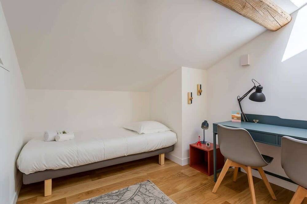 Photo of Bedroom in Boucle - Gros Caillou