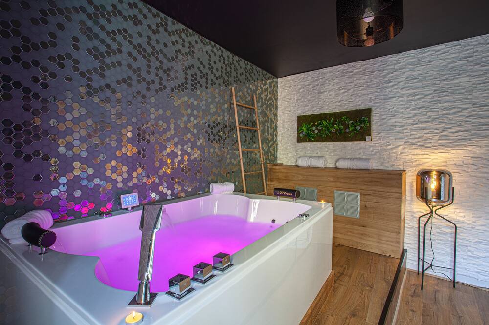 Photo of Bathroom in Champ de Foire