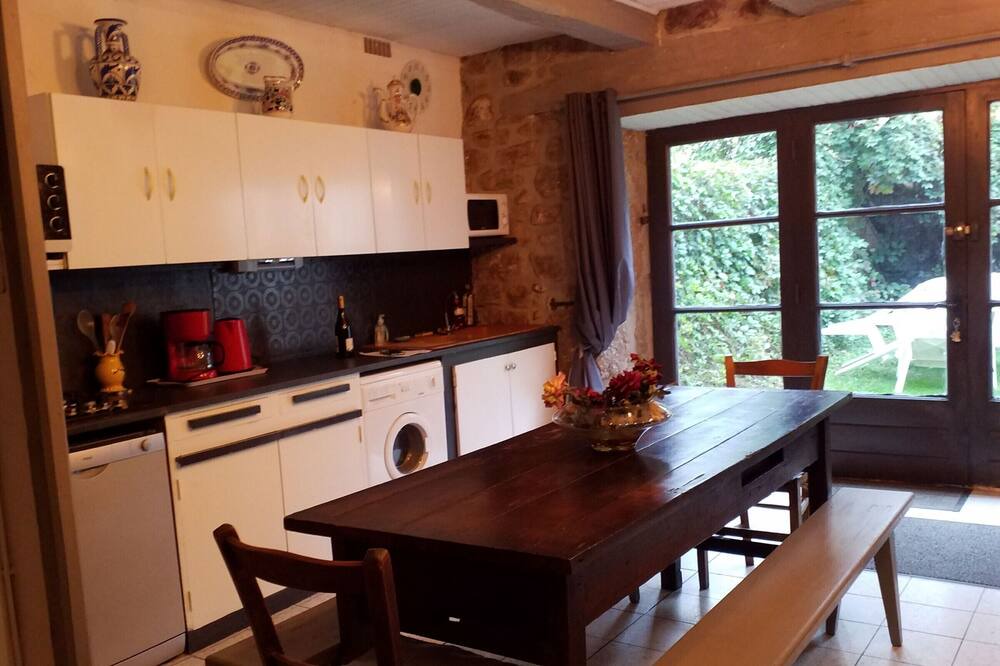Photo of Kitchen in Montpeyroux