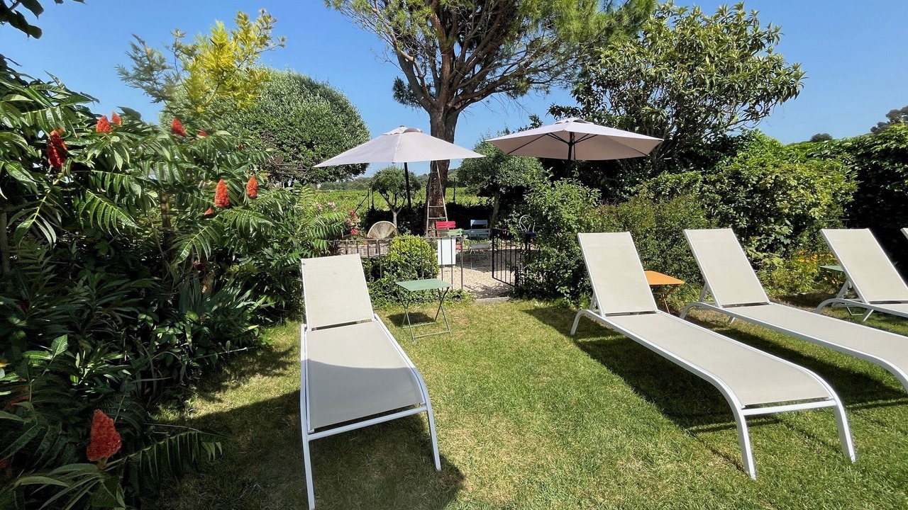 Photo of Outdoor in Orange
