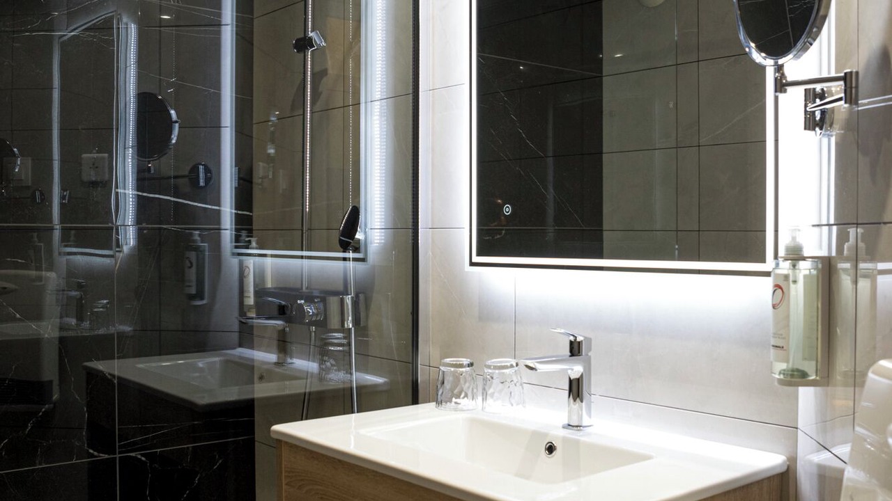 Photo of Bathroom in Andrezieux-Boutheon