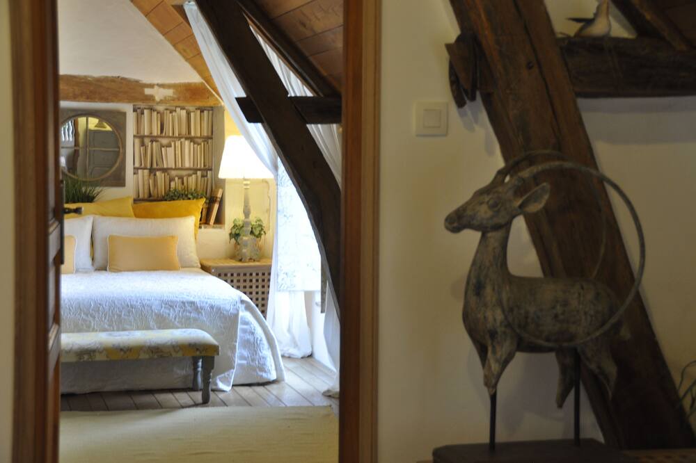 Photo of Bedroom in Cheille